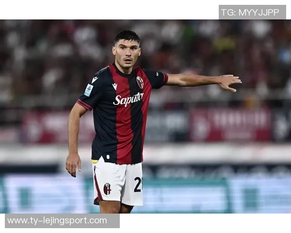 国米旧将范赫斯登因膝盖韧带重伤宣布退役年仅26岁 国米旧将范赫斯登因膝盖韧带重伤宣布退役年仅26岁