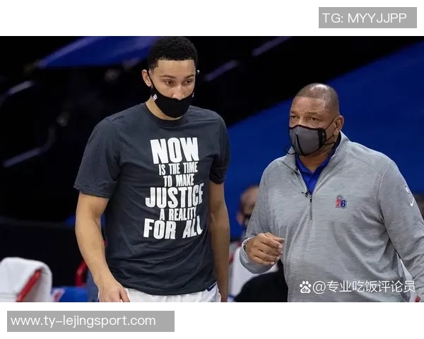 西蒙斯表现出色替补出战半场12中6贡献14分2篮板2助攻次节独得12分