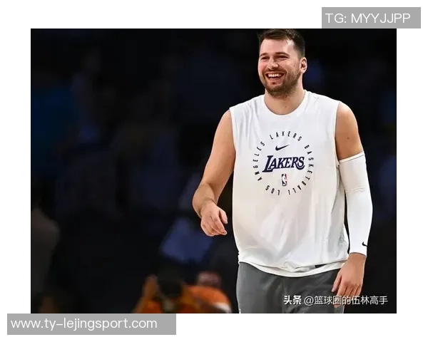 帕里什称赞东契奇体能提升赛后表现显著改善不再体力不支 帕里什称赞东契奇体能提升赛后表现显著改善不再体力不支