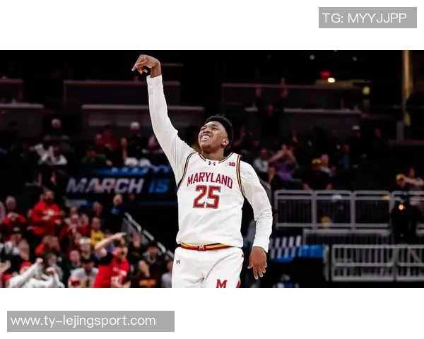 奎因神奇表现创历史单场至少14分16板12助成联盟近46年第三位新秀