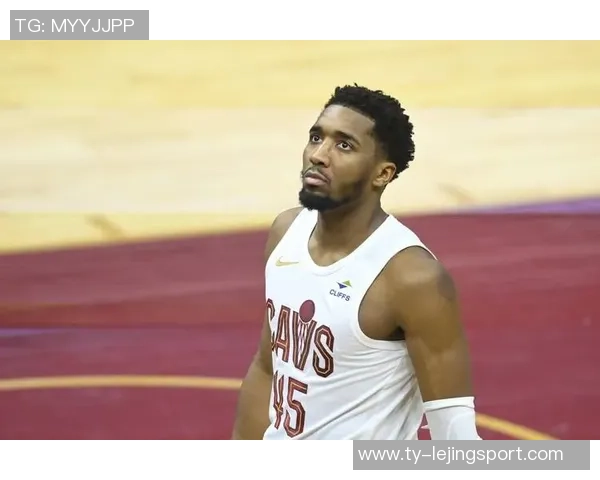 米切尔砍下43分9板强调球队表现应更稳定不应过度庆祝 米切尔砍下43分9板强调球队表现应更稳定不应过度庆祝