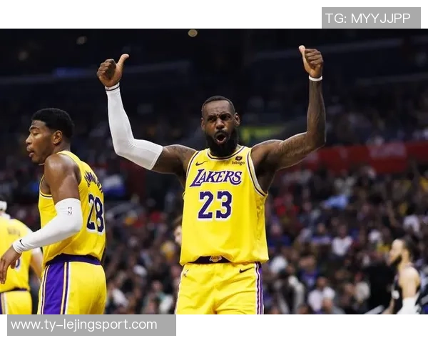 湖人即将迎战爵士詹姆斯重返赛场赛季首秀在即引发期待
