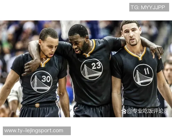 科尔怀念卢尼在大通中心的热烈掌声期待再次相聚的美好时刻 科尔怀念卢尼在大通中心的热烈掌声期待再次相聚的美好时刻